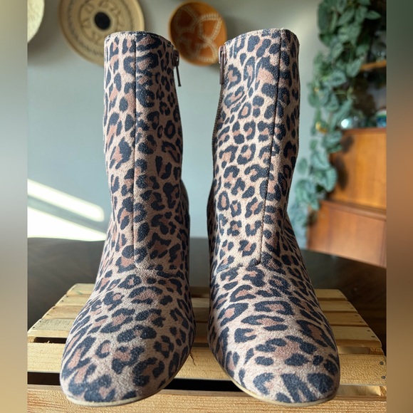 Free People Nicola Suede Block Heel Calf Boots Leopard Cheetah Print Women 37 7 - Picture 3 of 12